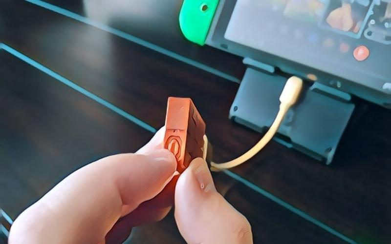 How to Connect an Xbox controller to Nintendo Switch using 8Bitdo Adapter 2 in wireless tabletop mode Step 3